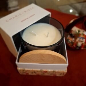 Charis and Rissa Oriental Garden Candle – Light Scented